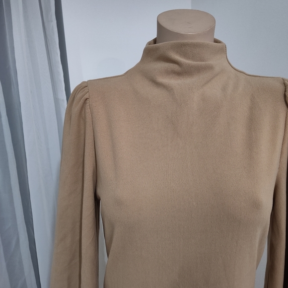 Tan Ribbed Long Sleeve Dress Size Medium - Picture 2 of 5